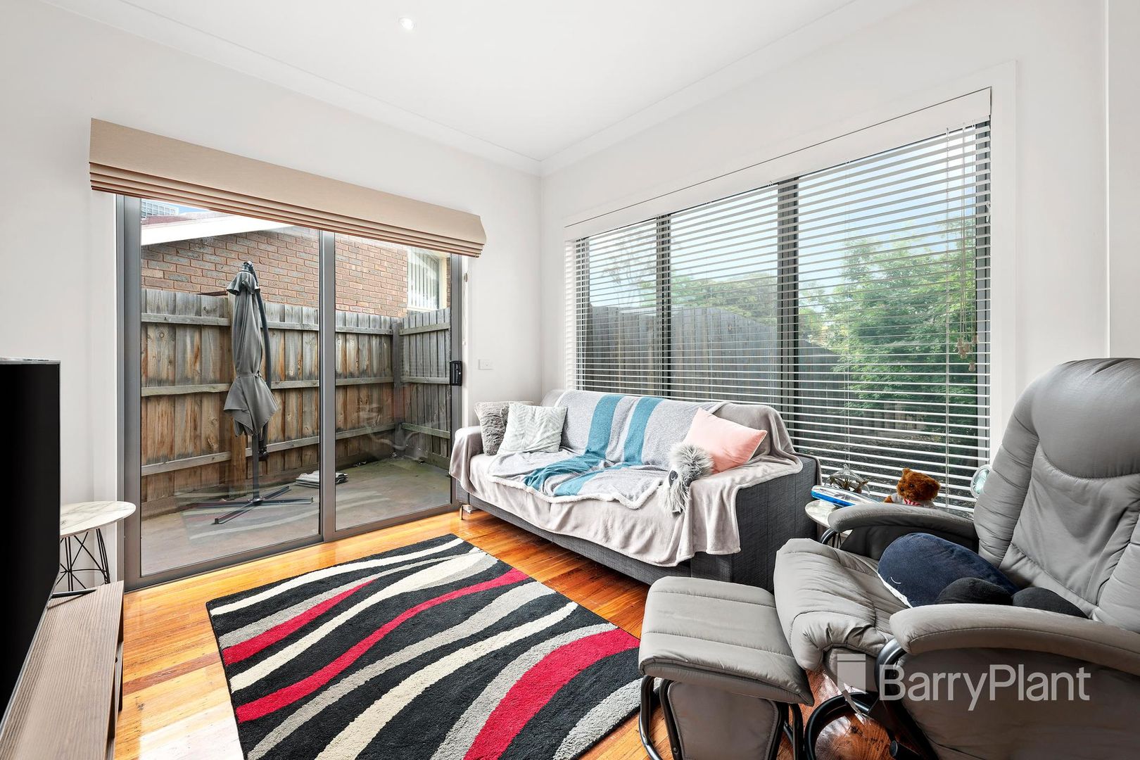 4 Landy Close, Mill Park VIC 3082, Image 1