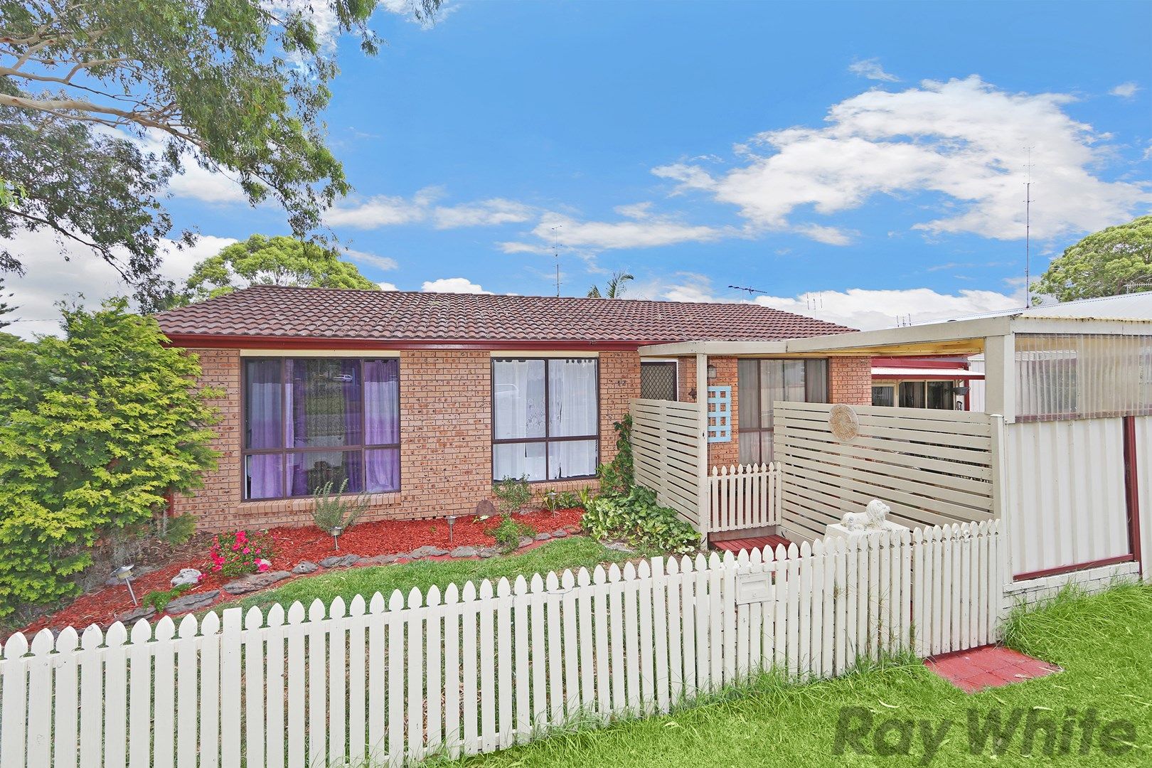 12 Waverley Road, Mannering Park NSW 2259, Image 0