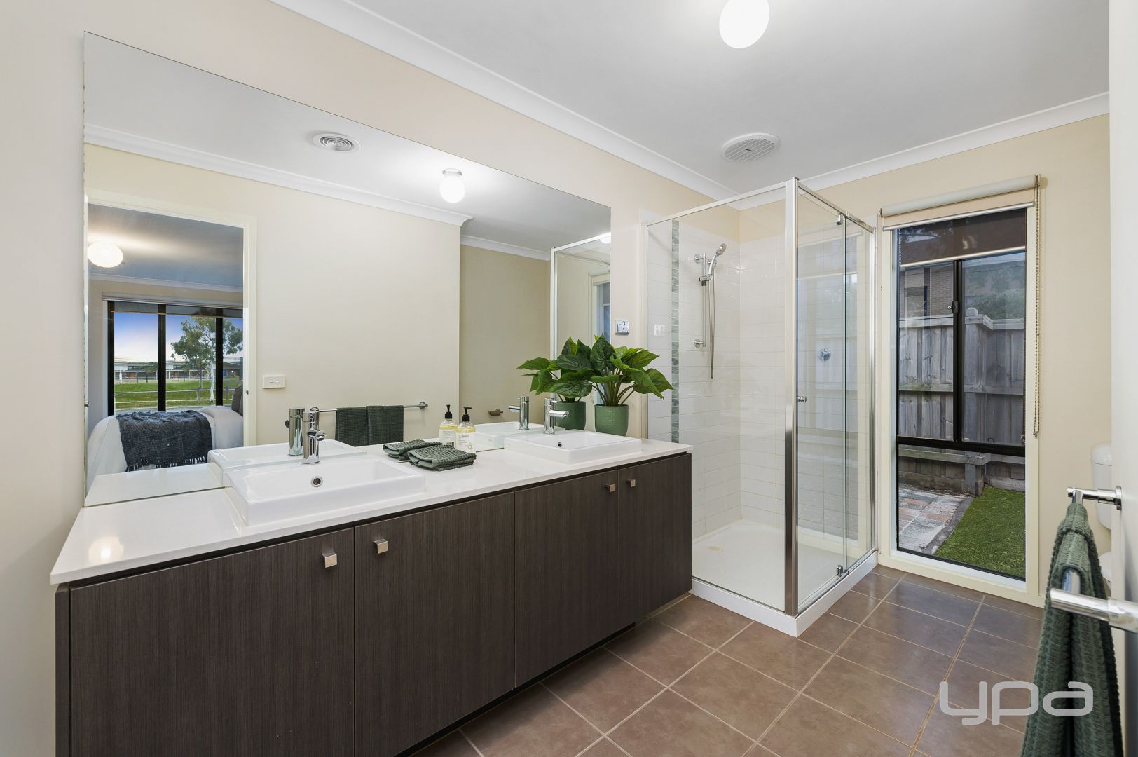 10 Freelands Drive, Burnside Heights VIC 3023, Image 2