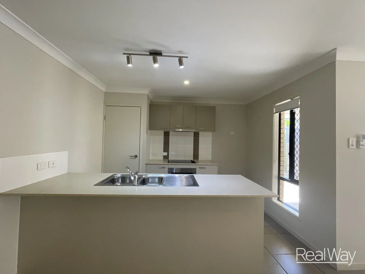 Additional image 3 of 1/9 Essington Mews, Leichhardt QLD 4305