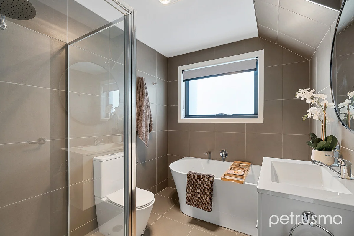 Additional image 7 of 2/21 Napier Street, Geilston Bay TAS 7015