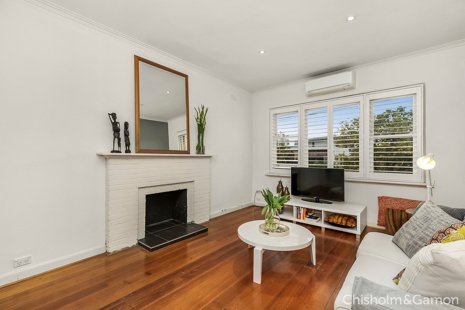 2 bedrooms Apartment / Unit / Flat in 4/3 Scott Street ELWOOD VIC, 3184