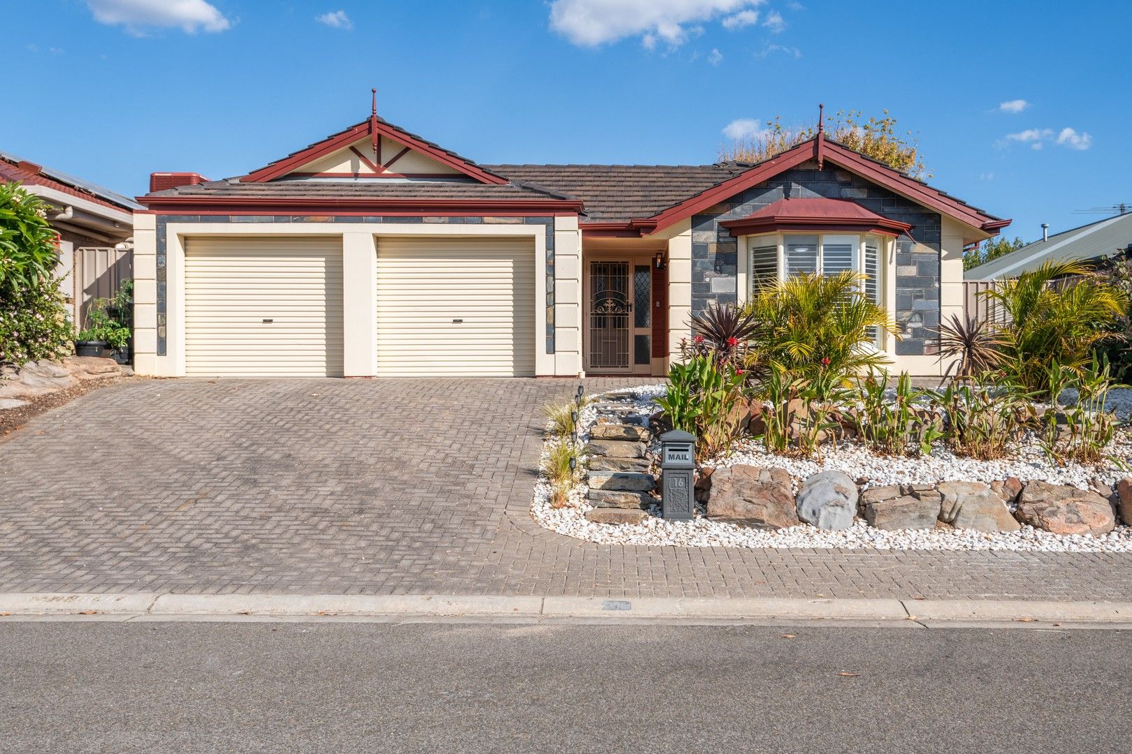 16 Drumborg Court, Woodcroft SA 5162, Image 0