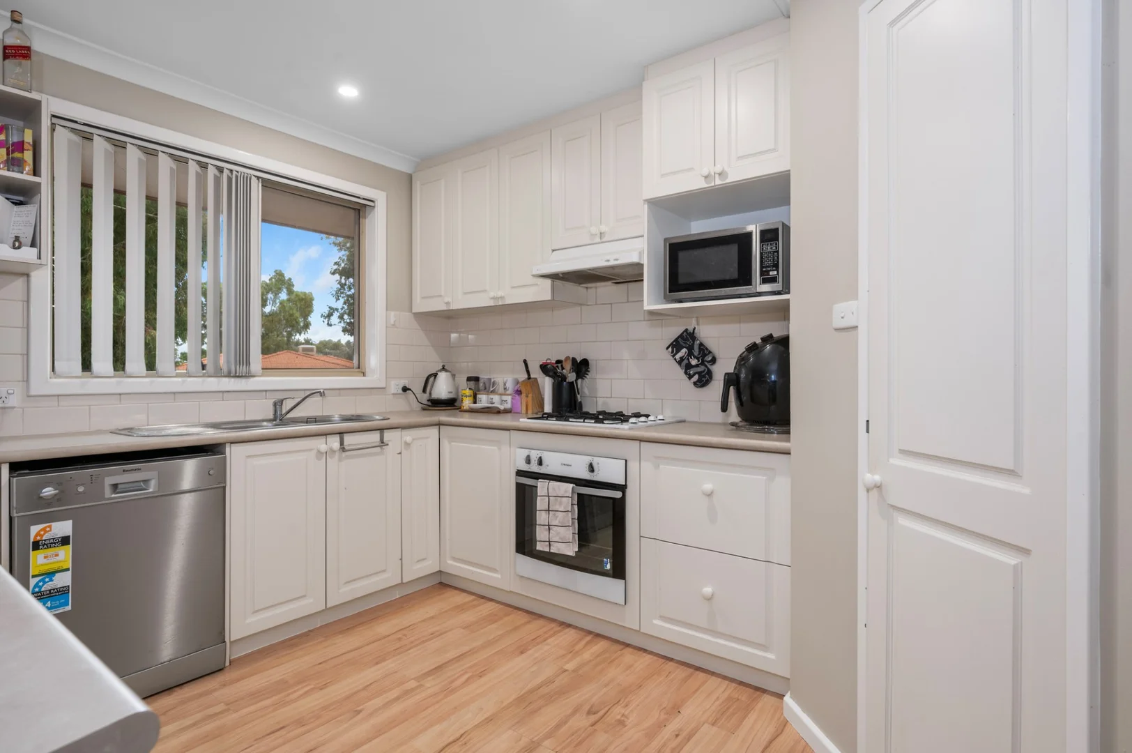 Additional image 2 of 6 Jarvis Place, Hannans WA 6430