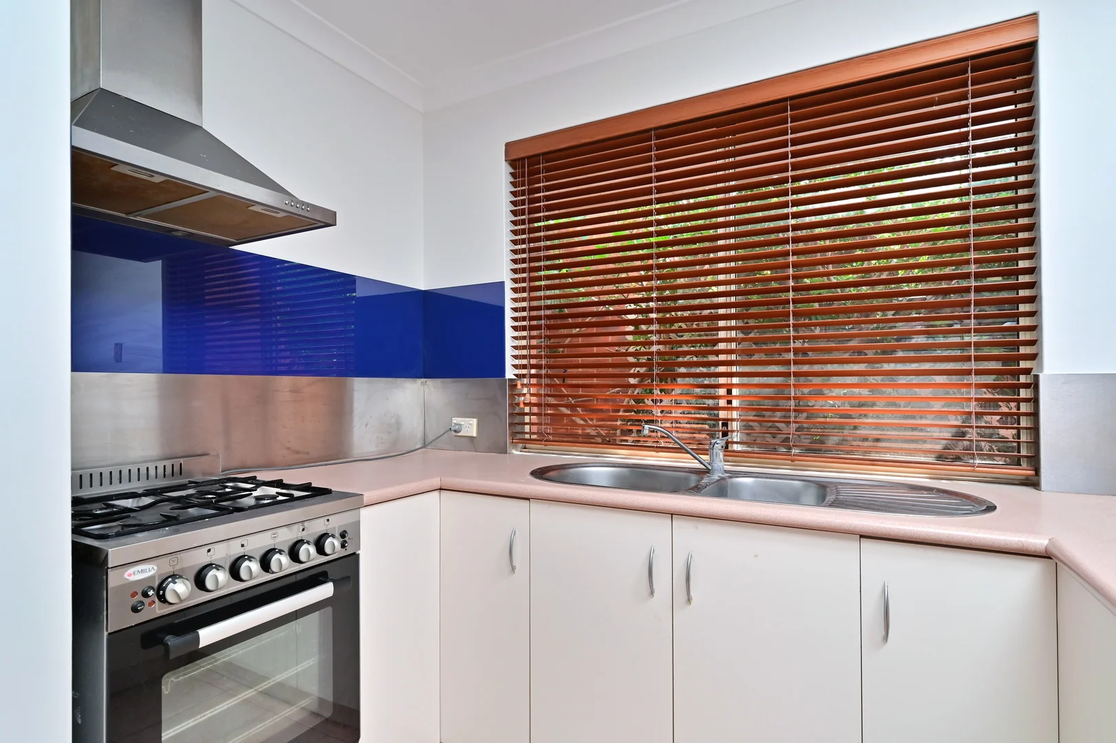 Additional image 9 of 4/19 Ungaroo Road, Westminster WA 6061