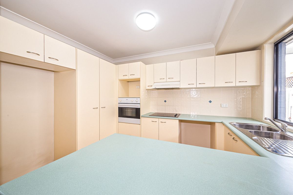 3 Seafarer Court, Sandstone Point QLD 4511, Image 1