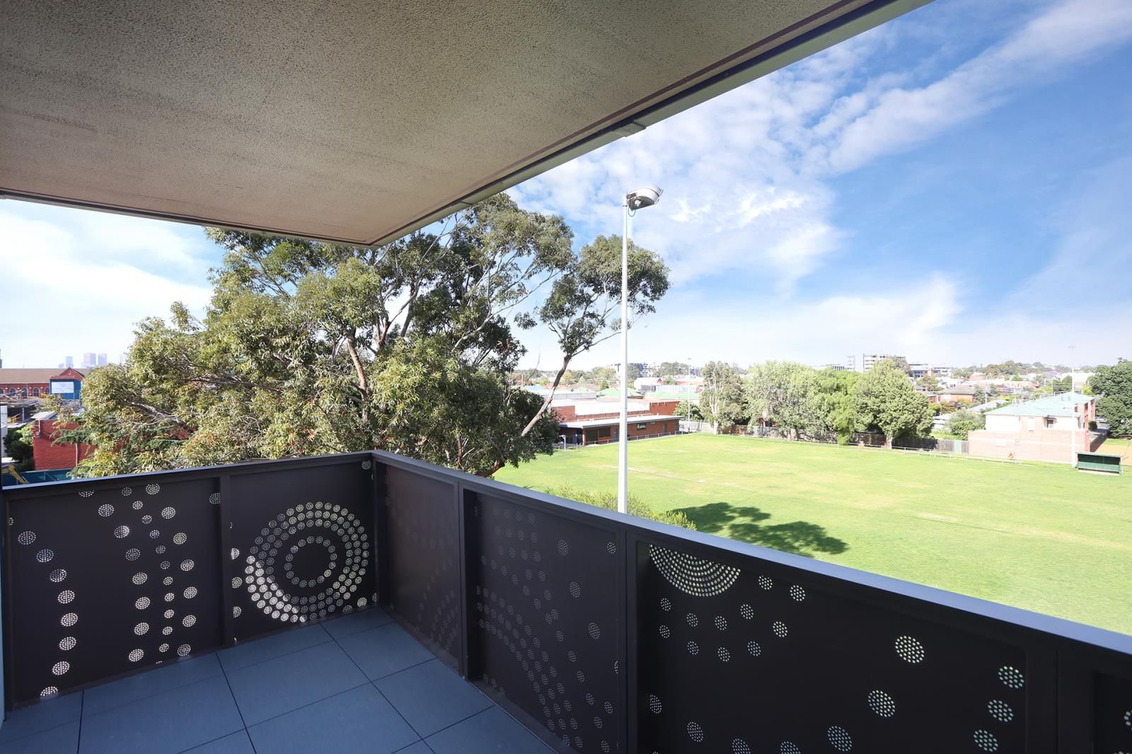 2 bedrooms Apartment / Unit / Flat in 306/85 Nicholson Street BRUNSWICK EAST VIC, 3057