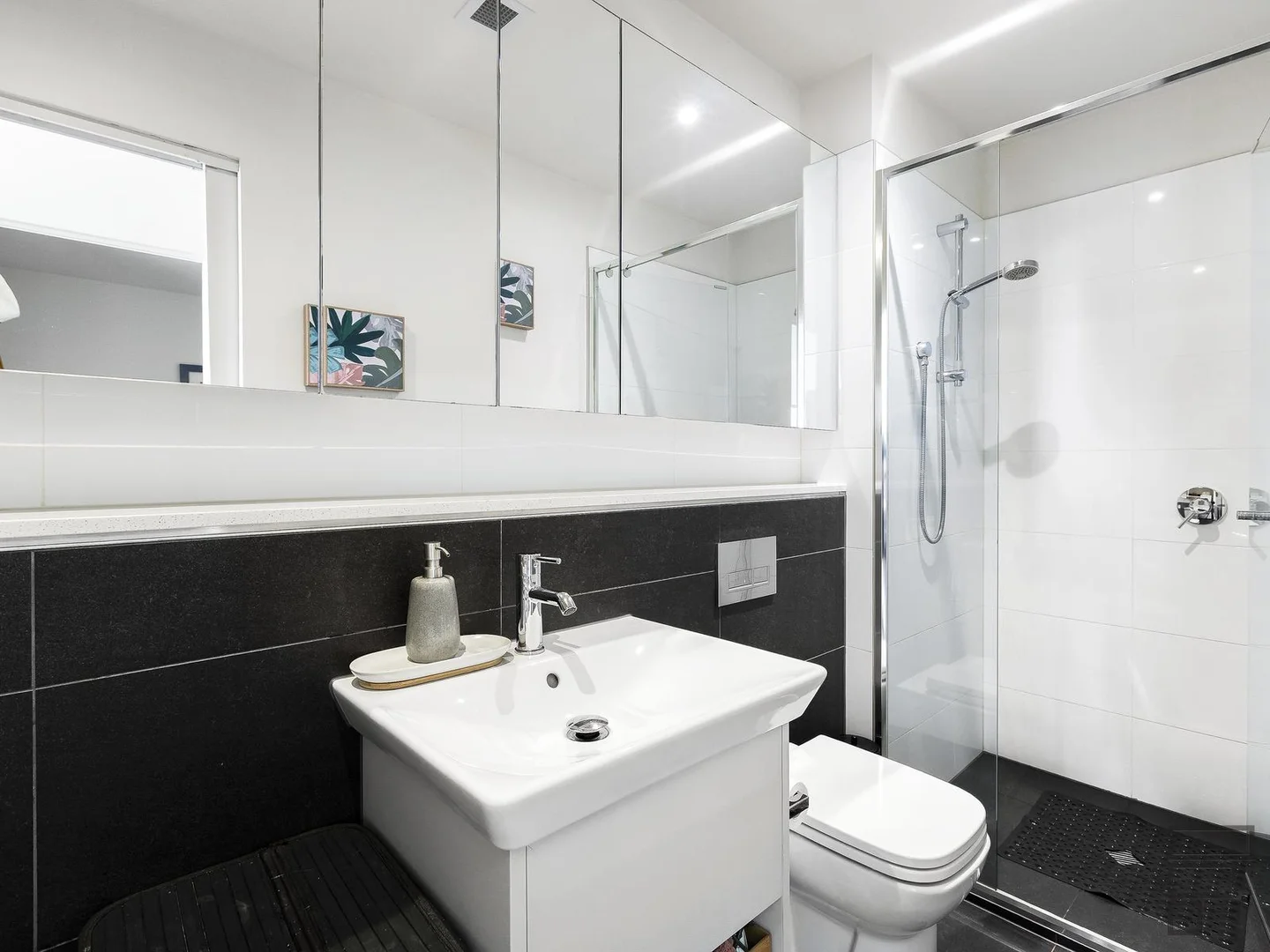 Additional image 5 of 202/144 Mckinnon Road, McKinnon VIC 3204