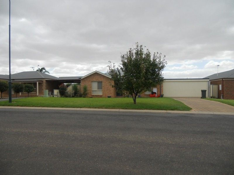 79 Summer Drive, Buronga NSW 2739 House For Rent 480 Domain