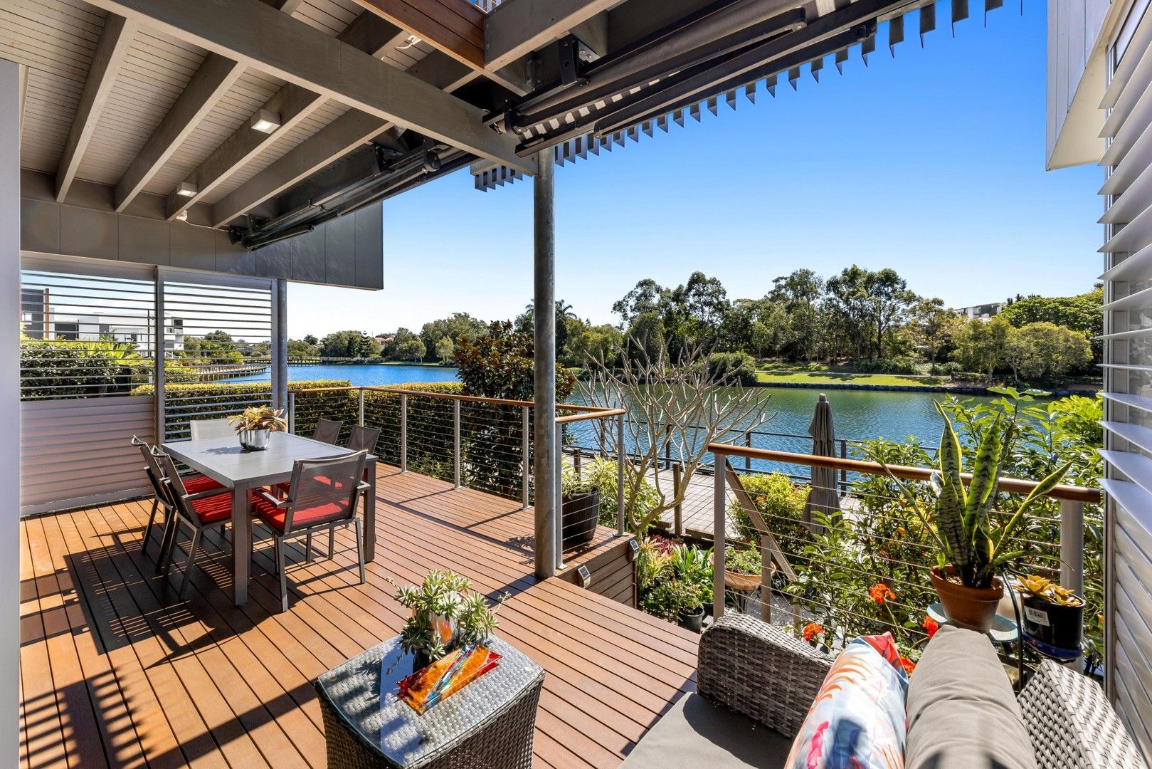 3 bedrooms House in 24 Sunrise Drive MAROOCHYDORE QLD, 4558