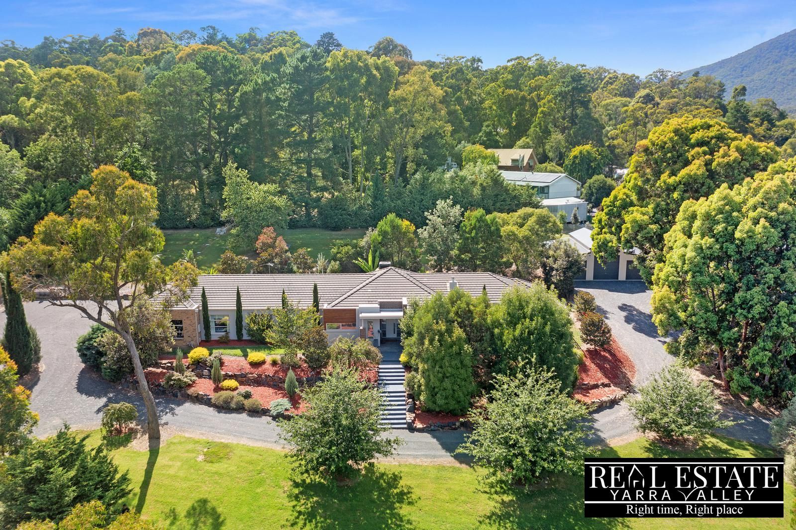 4 bedrooms House in 9 Silverleaf Place HEALESVILLE VIC, 3777