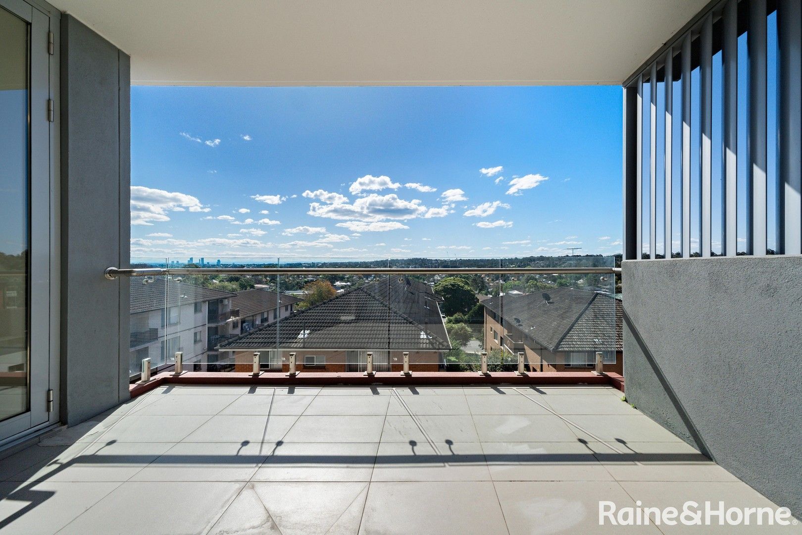 2 bedrooms Apartment / Unit / Flat in 8/35 Devlin Street RYDE NSW, 2112