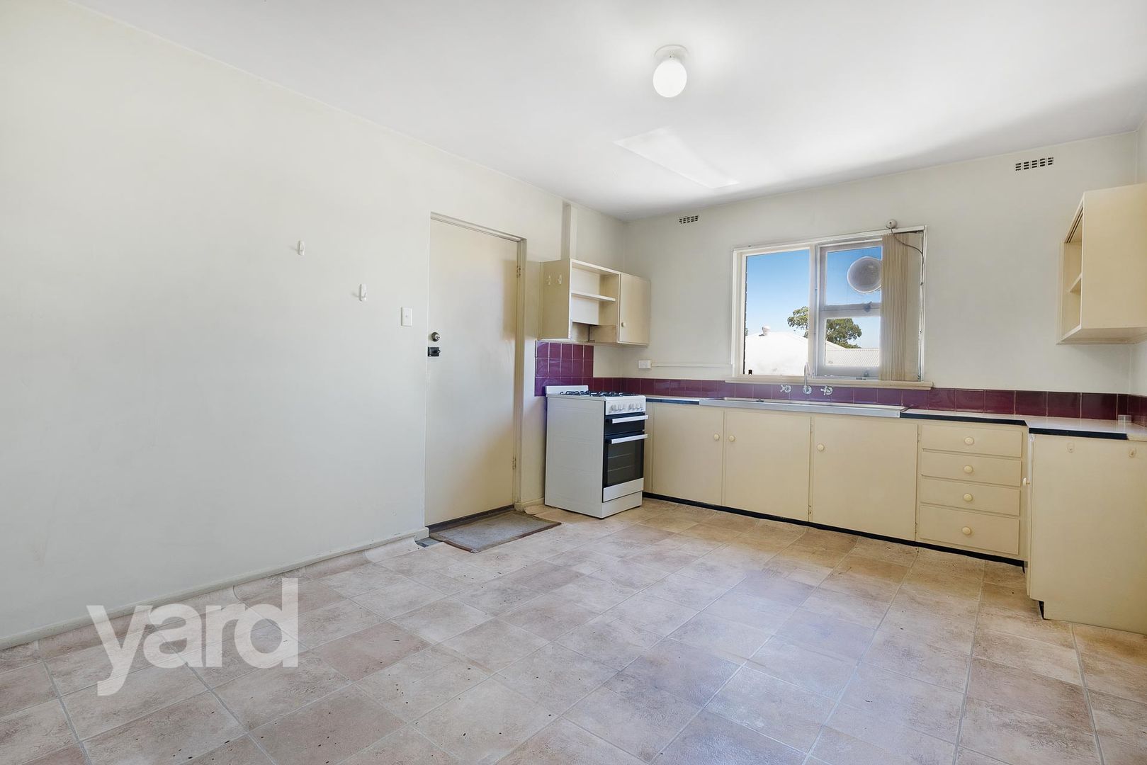 6/137 North Lake Road, Willagee WA 6156, Image 2