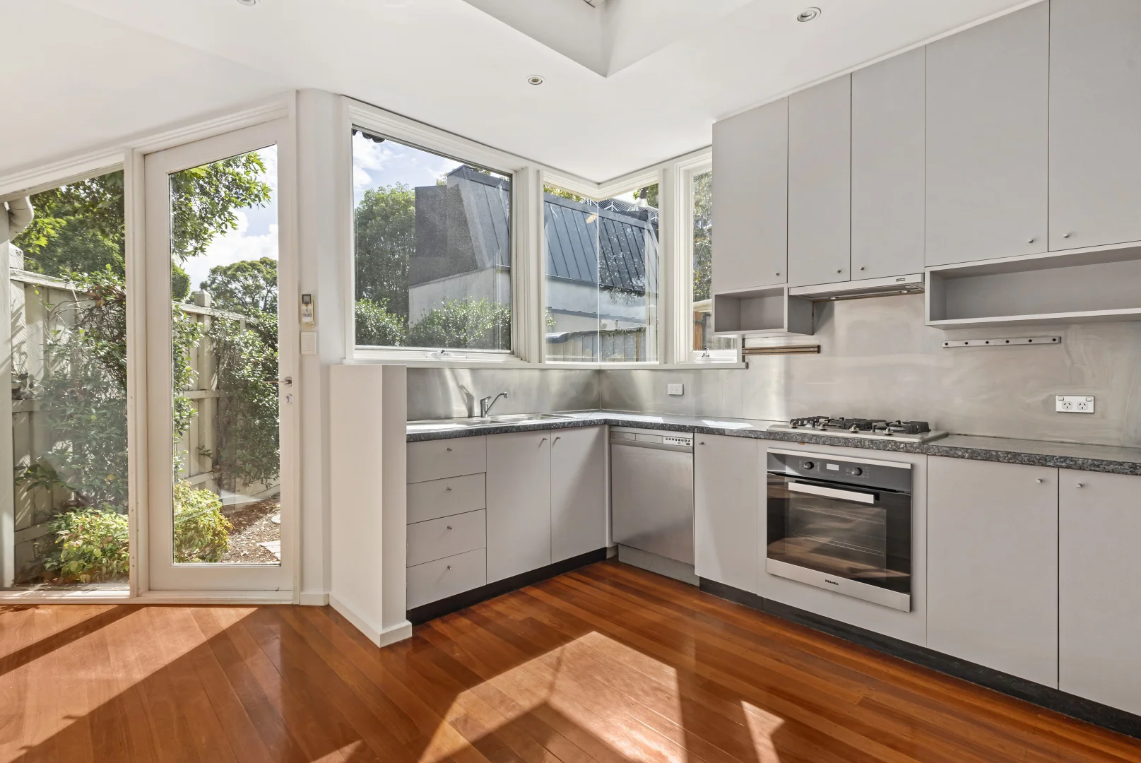 Additional image 4 of 46 St Vincent Street, Albert Park VIC 3206