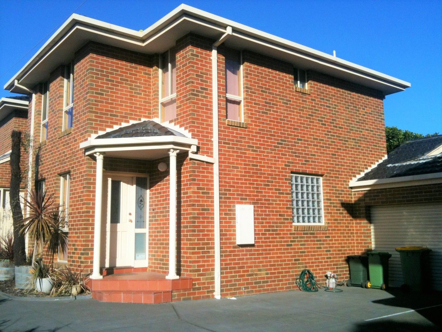 2 bedrooms Townhouse in 2/62 Warwick Avenue GREENSBOROUGH VIC, 3088