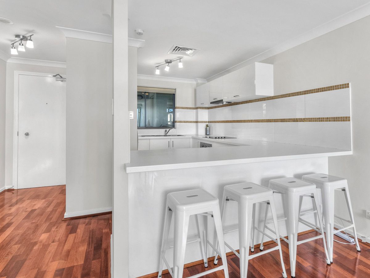 215/35 Ferry Street, Kangaroo Point QLD 4169, Image 1