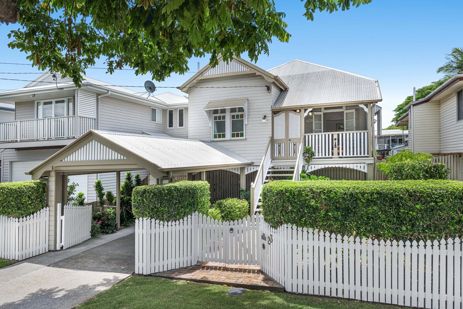 3 bedrooms House in 23 Moreton Avenue WYNNUM QLD, 4178