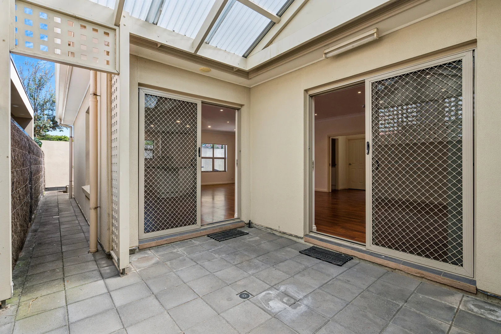 Additional image 17 of 5 Bluelake Court, Tennyson SA 5022