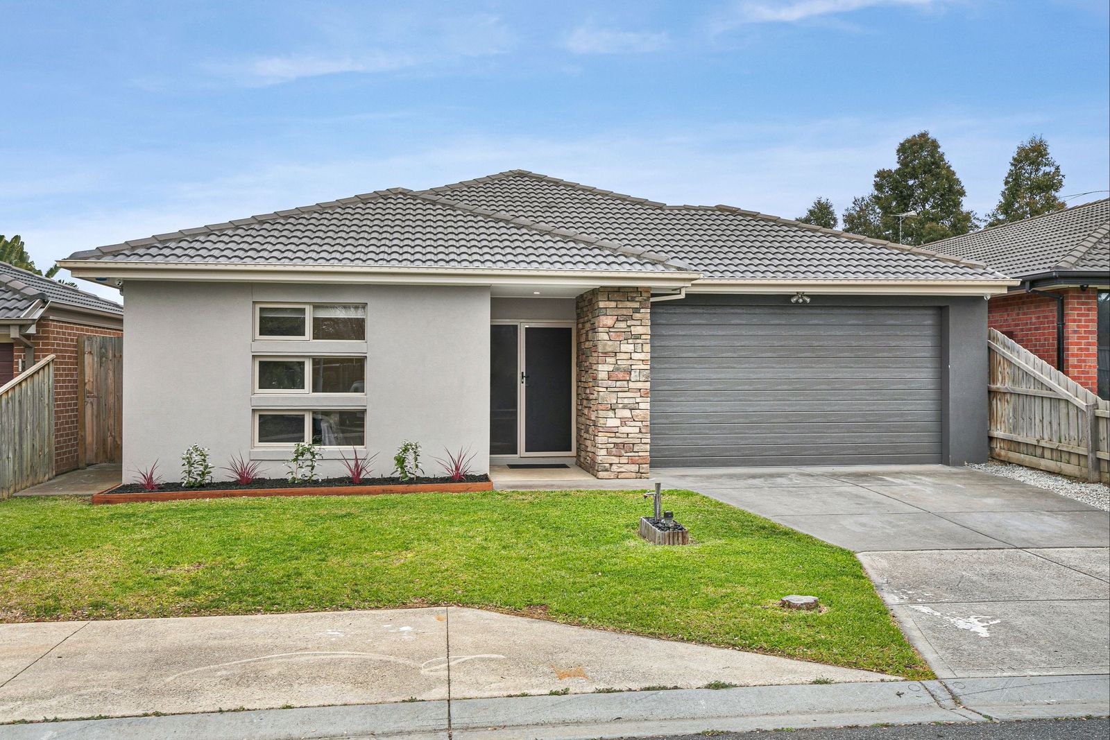 Sold 23 Hobart Way, Taylors Hill VIC 3037 on 27 Jul 2023 2018656677