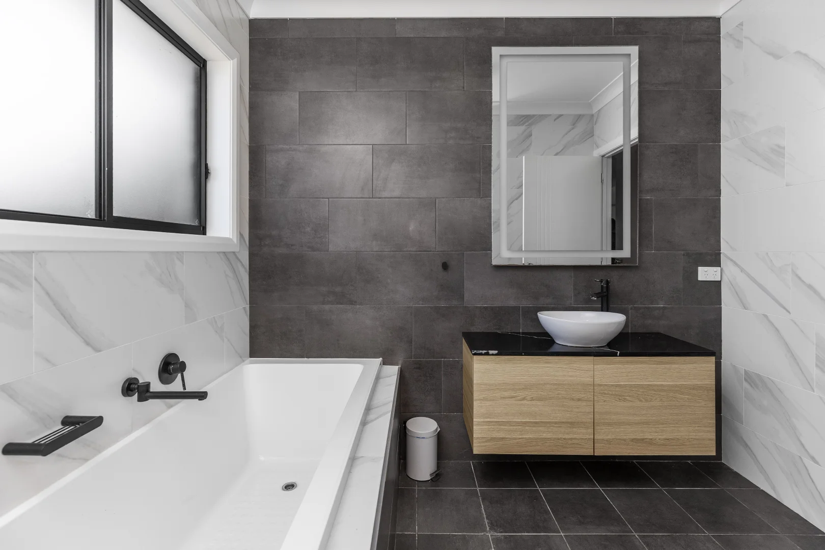 Additional image 12 of 7 Hayes Crescent, Junee NSW 2663