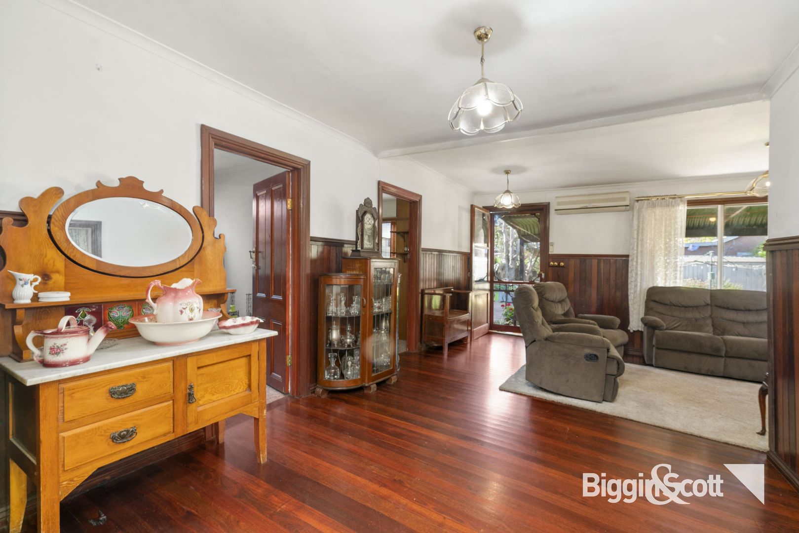 61 Vernon Street, South Kingsville VIC 3015, Image 1