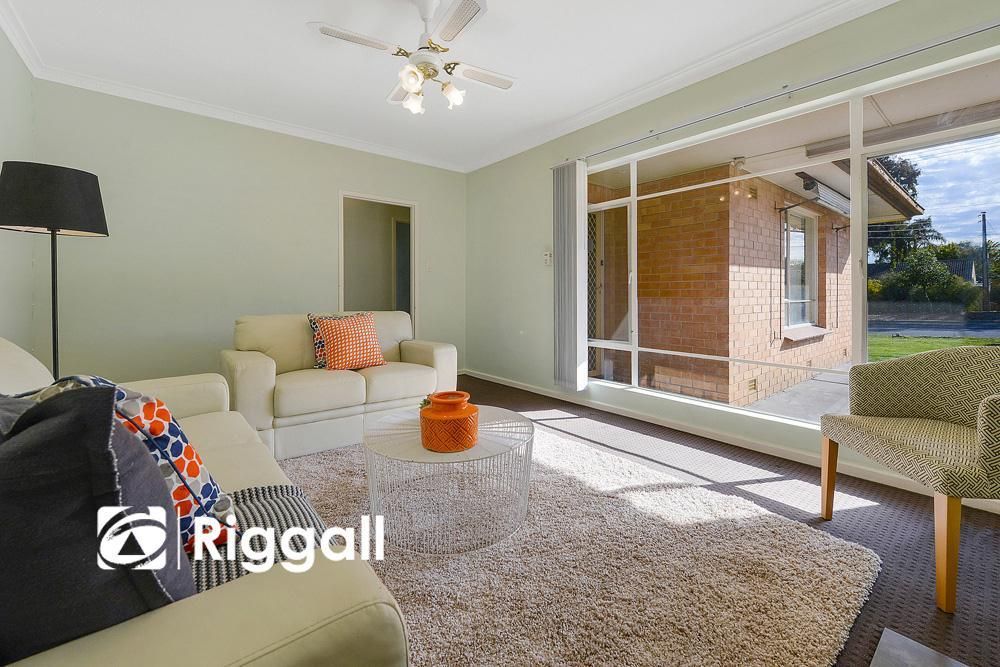 124 Nelson Road, Valley View SA 5093, Image 2