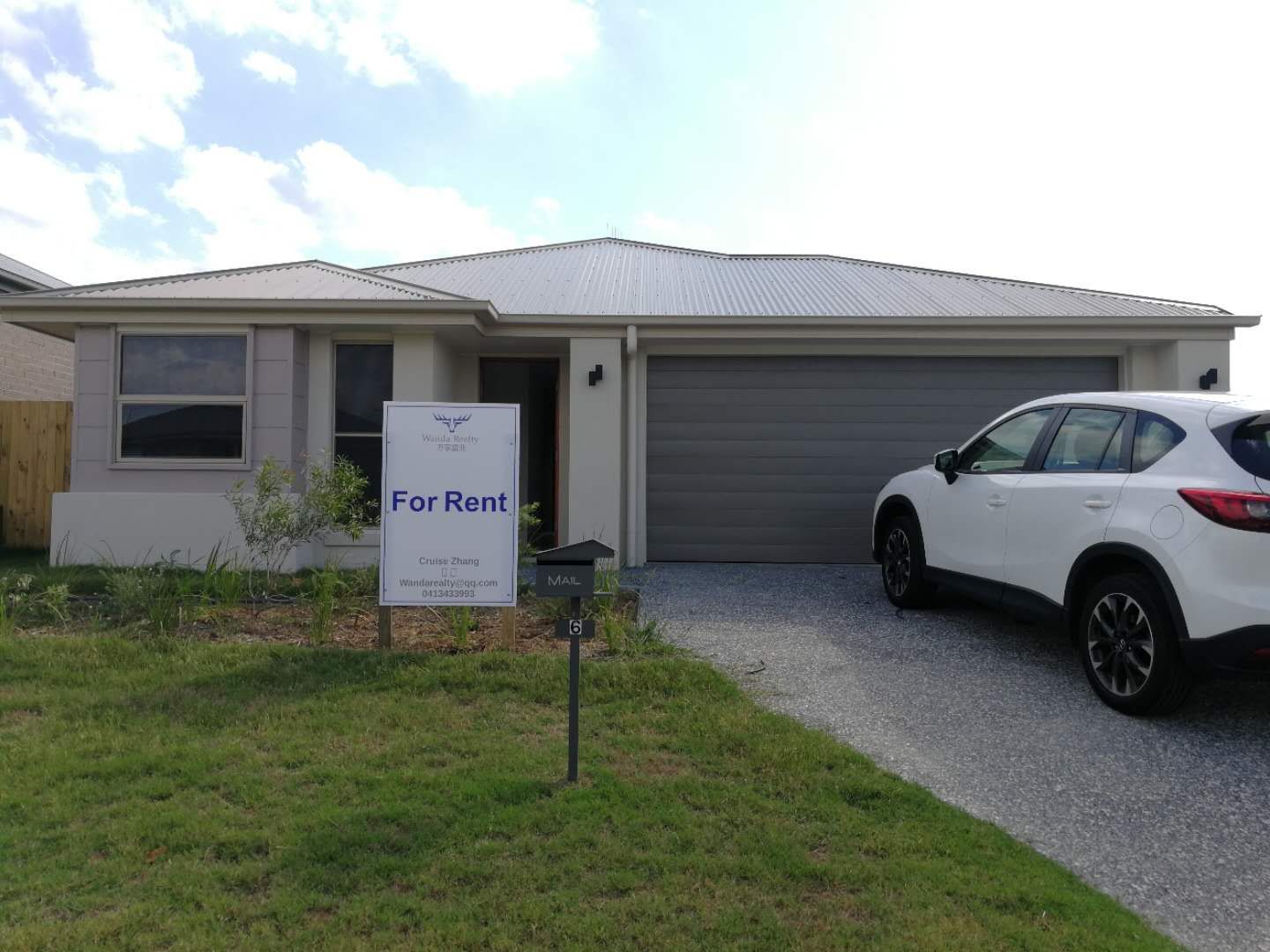 4 bedrooms House in 6 Pembroke St PIMPAMA QLD, 4209