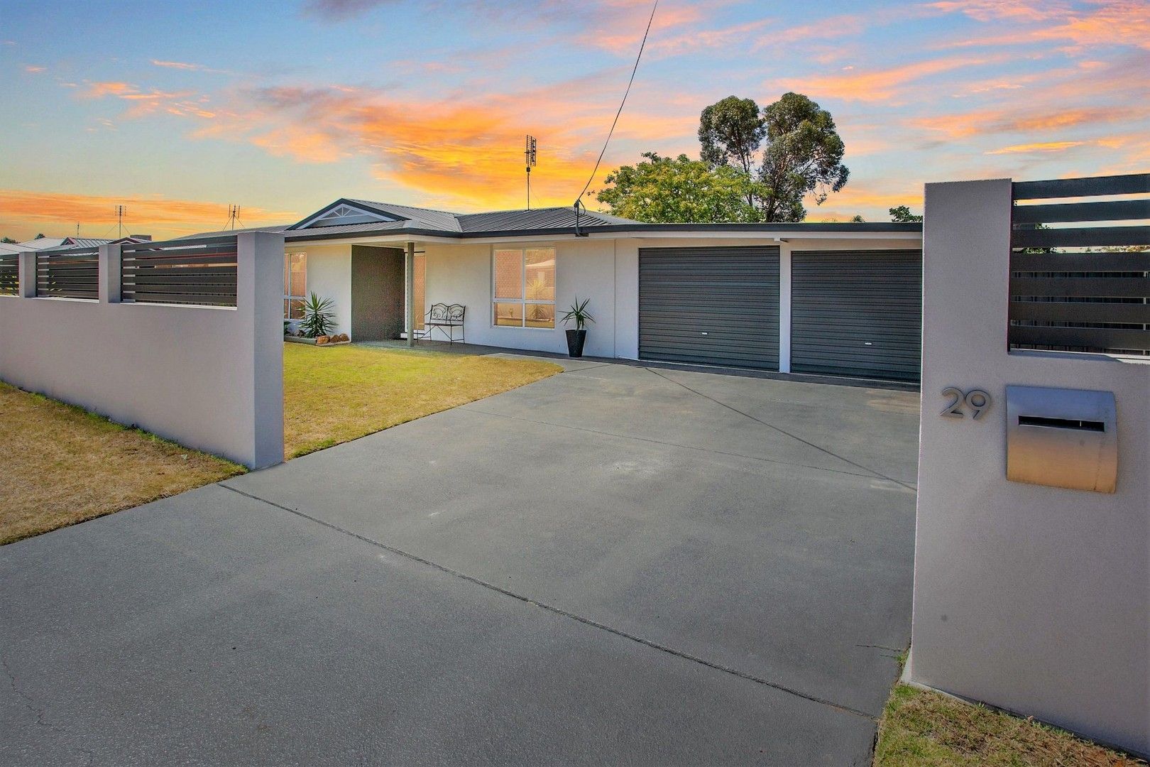 4 bedrooms House in 29 Nowland Street CHINCHILLA QLD, 4413