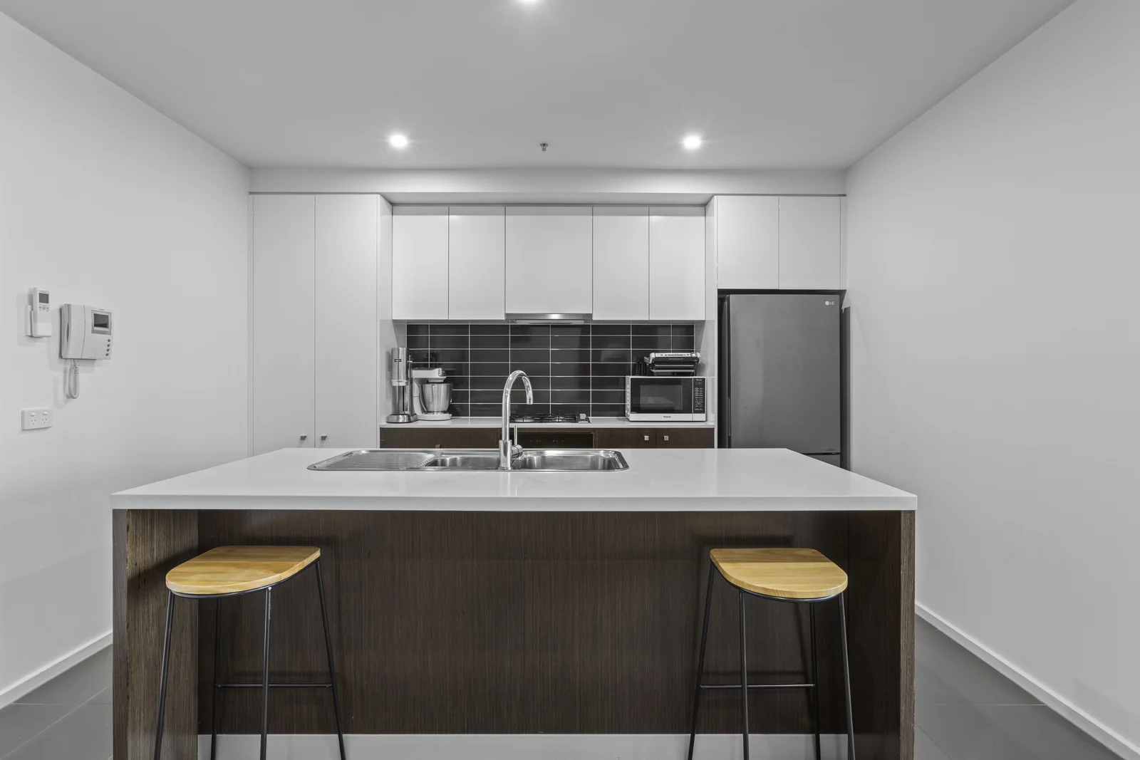 Additional image 3 of 607/8 Gheringhap Street, Geelong VIC 3220