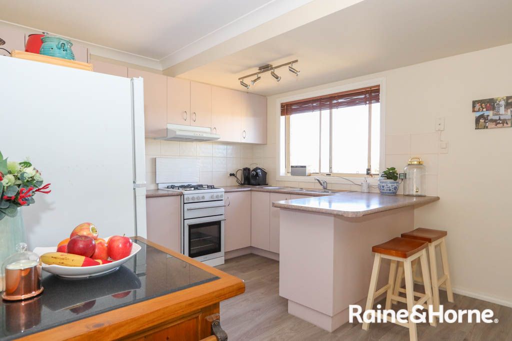 26A Dees Close, Gormans Hill NSW 2795, Image 2