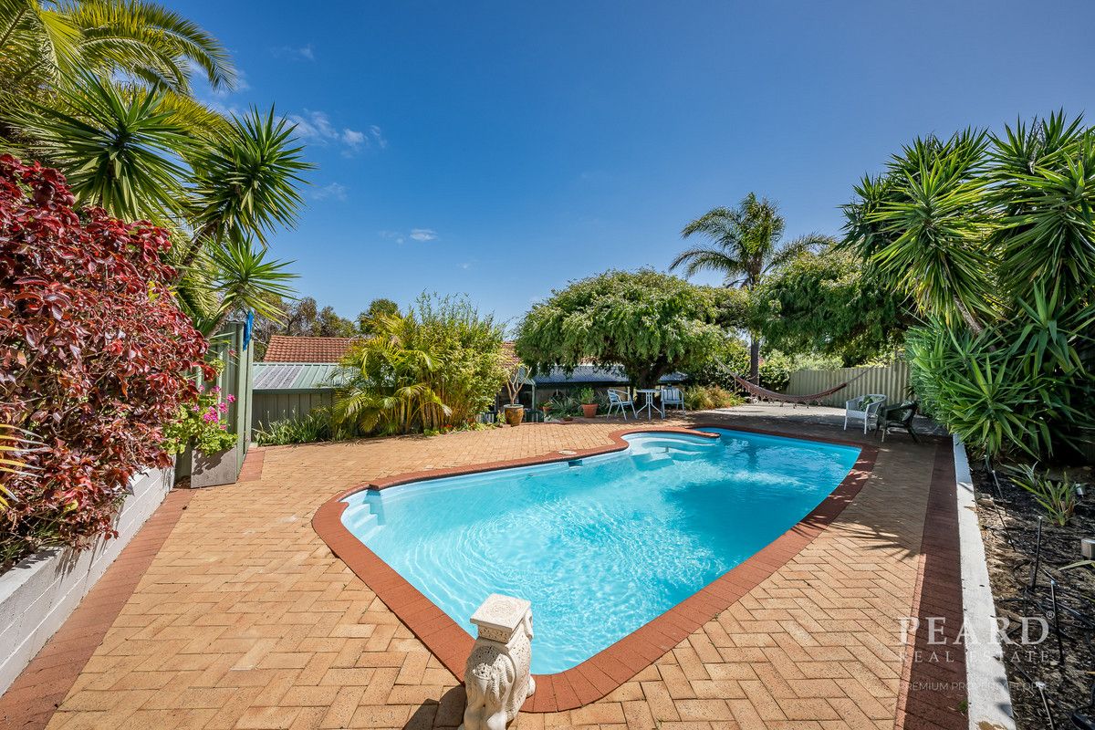 4 Lunar Court, Mullaloo WA 6027, Image 2