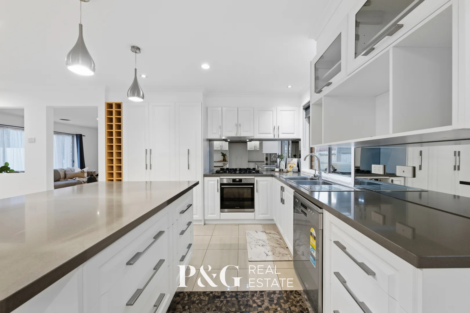 Additional image 4 of 2 Bateman Grove, Hampton Park VIC 3976