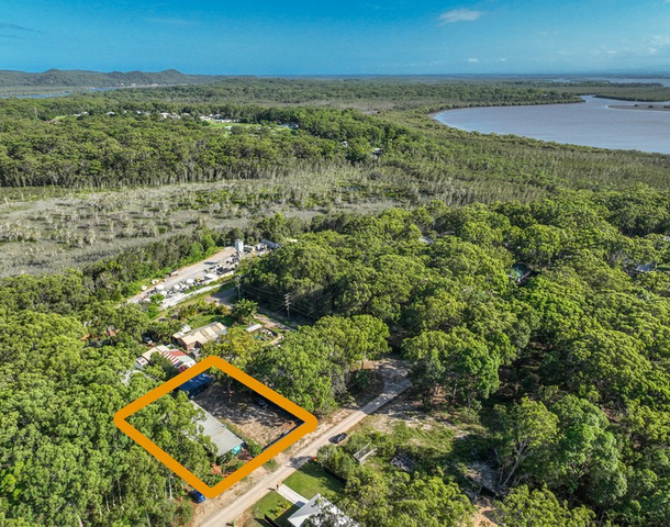 18-20 Doverton Drive, Russell Island QLD 4184