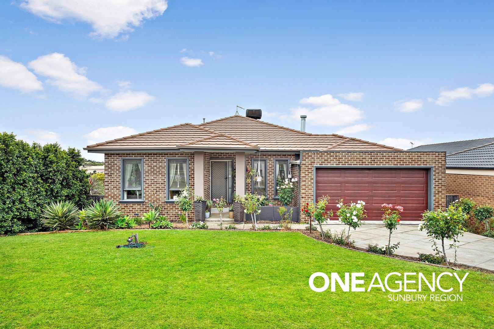 42 Bundanoon Avenue, Sunbury VIC 3429, Image 1