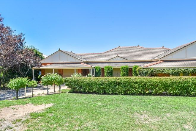 Picture of 17 Beavis Place, LLANARTH NSW 2795