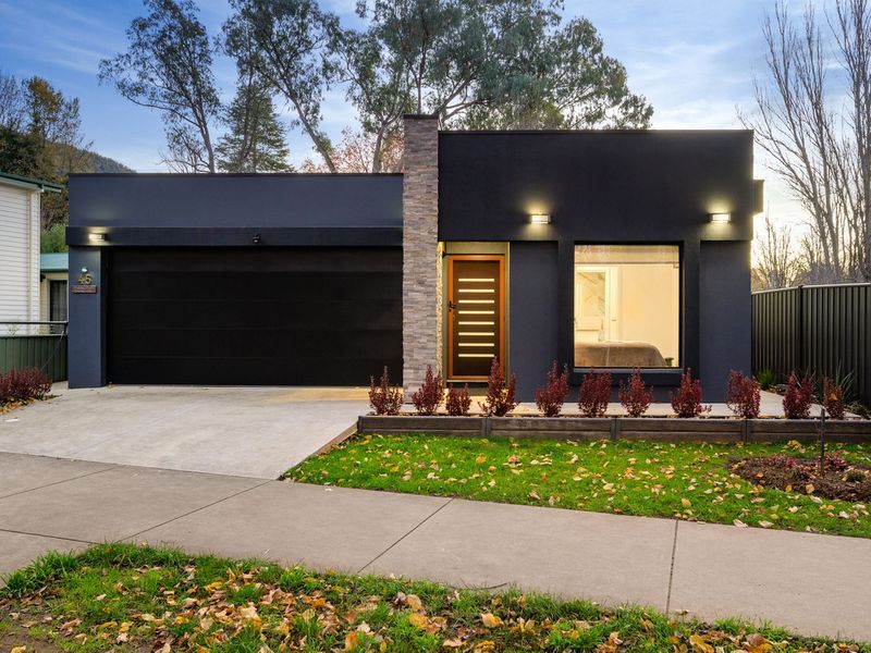 3 bedrooms House in 45 Bakers Gully Road BRIGHT VIC, 3741
