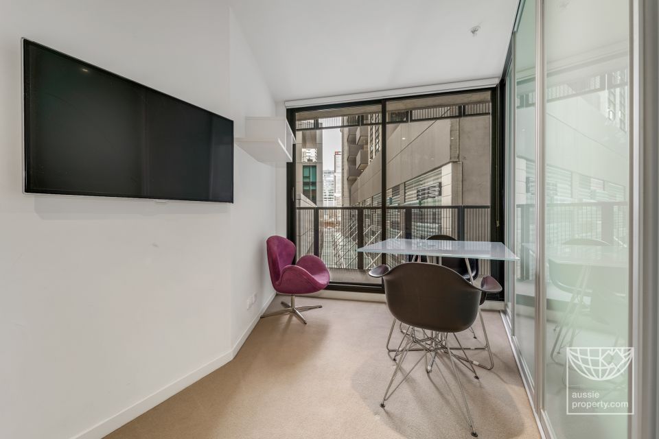 1 bedrooms Apartment / Unit / Flat in 207/243 Franklin St MELBOURNE VIC, 3000