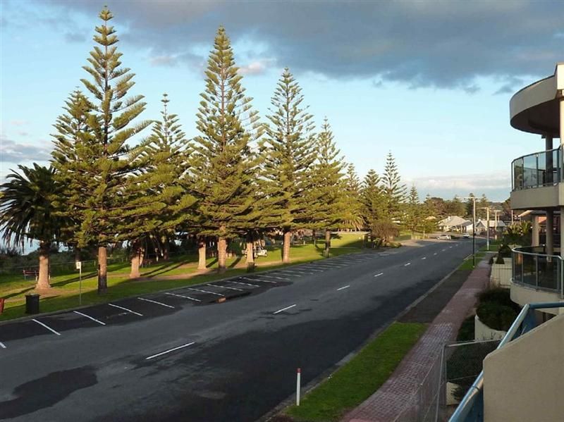 5 Esplanade, Victor Harbor SA 5211, Image 2