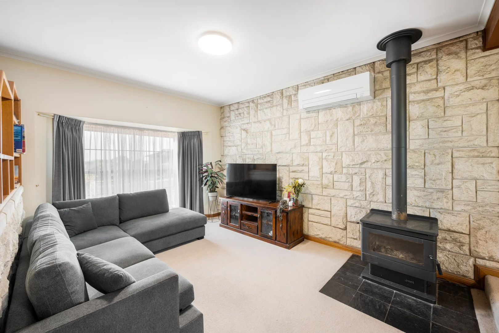 Additional image 3 of 38 Montebello Drive, Mount Gambier SA 5290