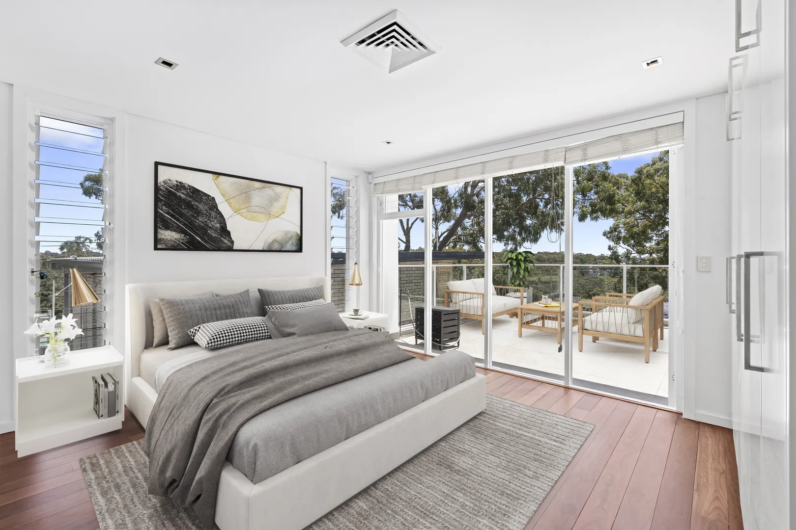 House in Oatley - View 4