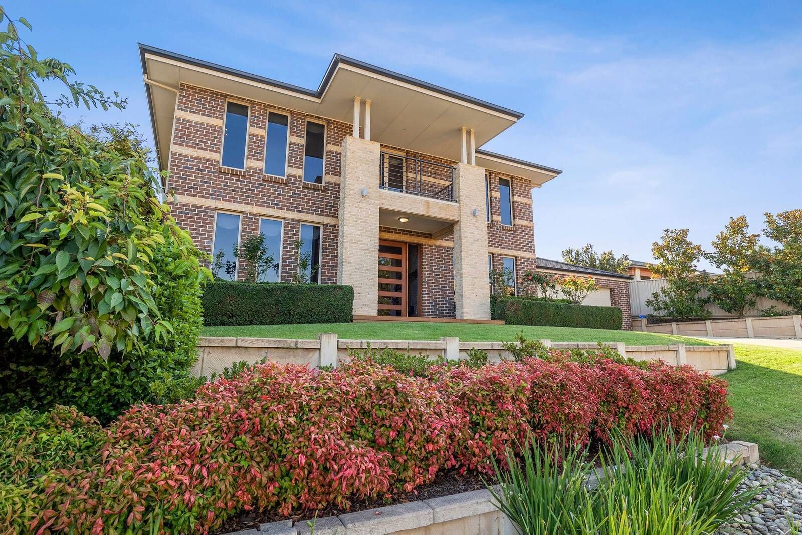 43 Pinevale Way, Ballarat North Property History & Address Research