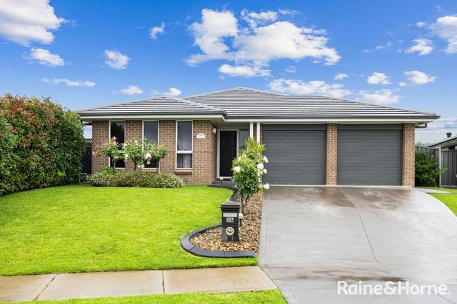 Picture of 24 Mewburn Drive, GOULBURN NSW 2580