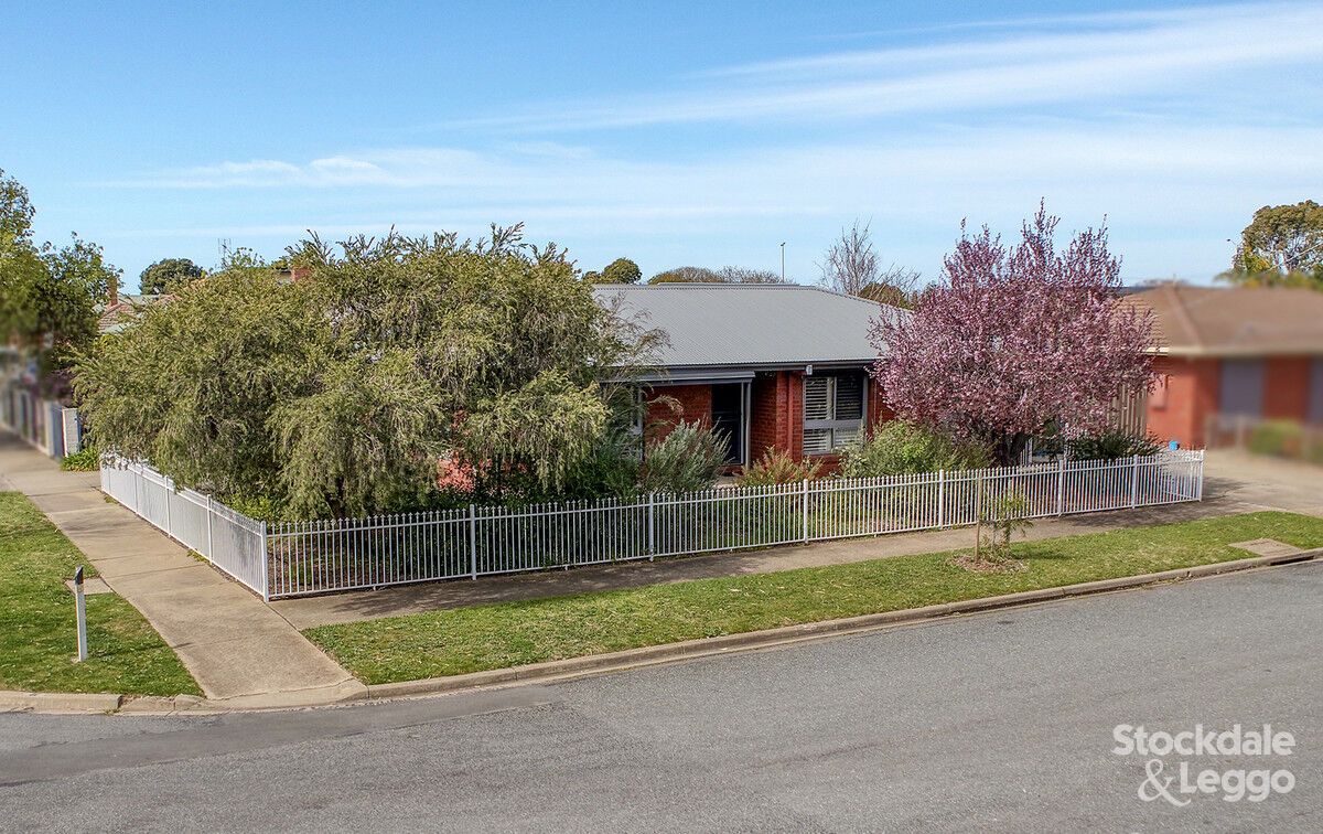 3 bedrooms House in 13 Hassett Street SHEPPARTON VIC, 3630