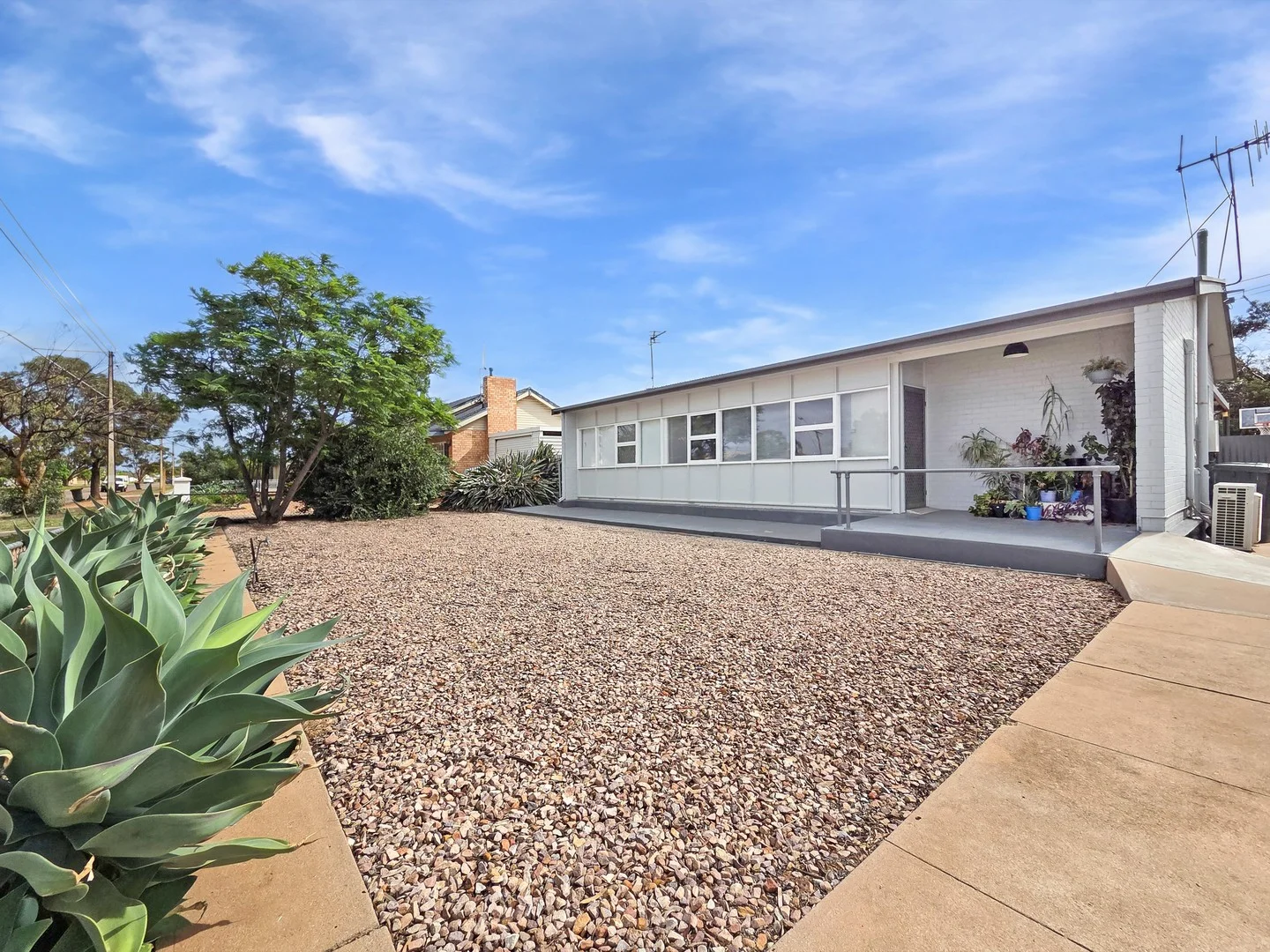 136 Nicolson Avenue, Whyalla Stuart SA 5608
