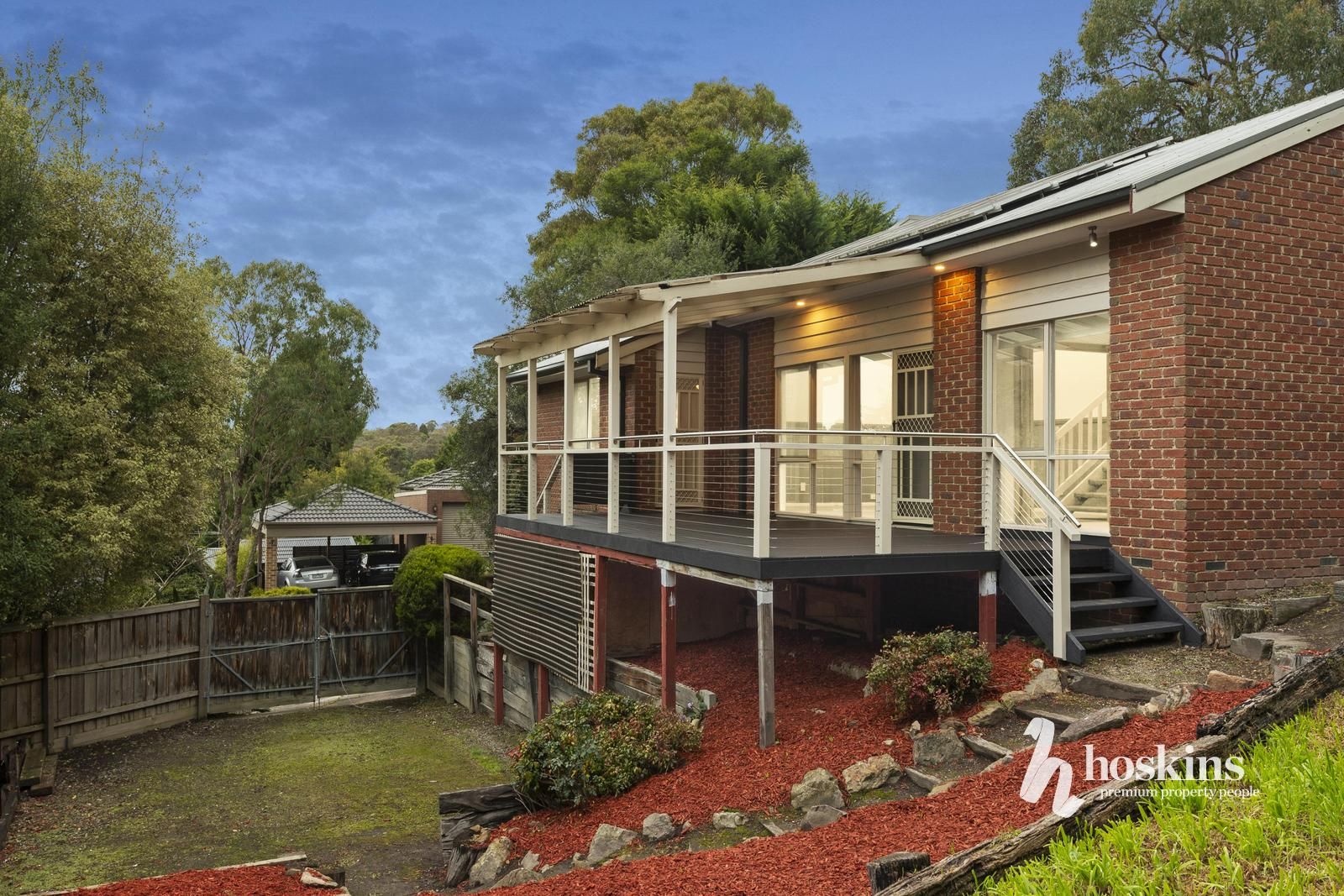 4 bedrooms House in 16 June Square RINGWOOD NORTH VIC, 3134