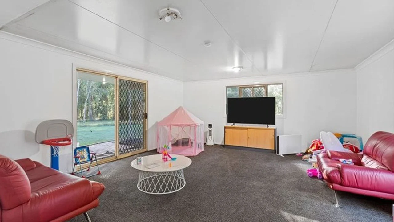 Additional image 2 of 53 Country Court, Park Ridge QLD 4125