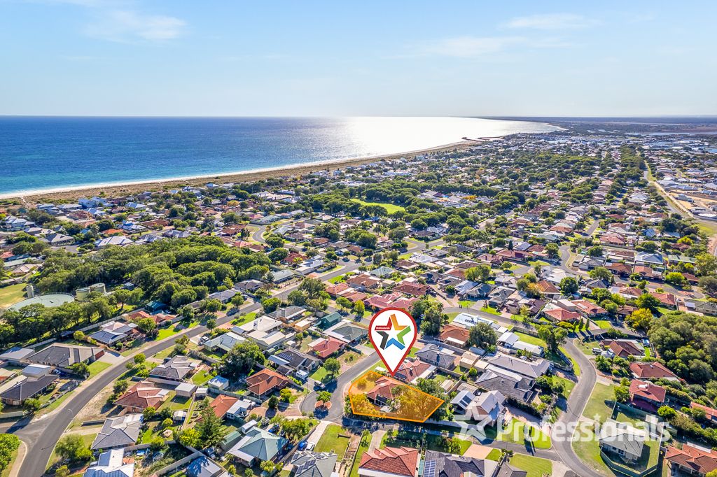 3 bedrooms House in 6 Kittyhawk Grove GEOGRAPHE WA, 6280