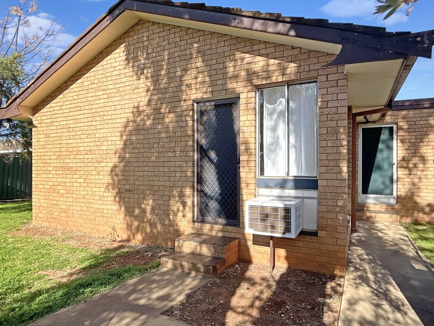 2 bedrooms Apartment / Unit / Flat in 5/29 Baird Drive DUBBO NSW, 2830