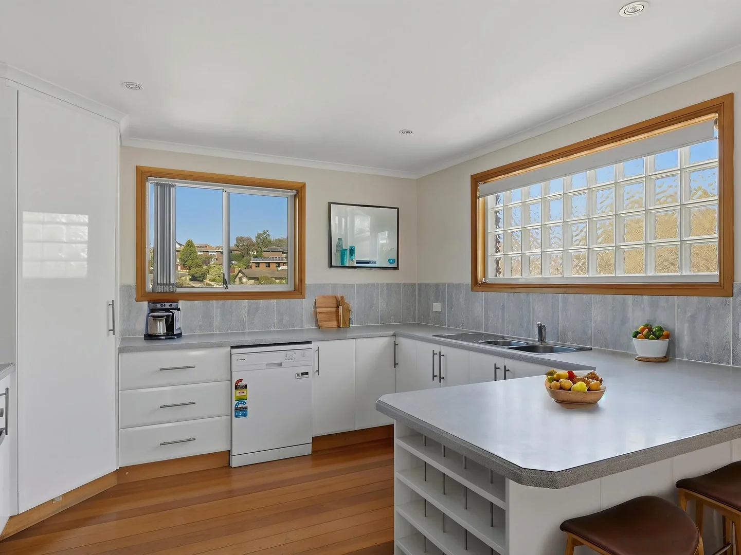 Additional image 7 of 2/91 Gordons Hill Road, Lindisfarne TAS 7015