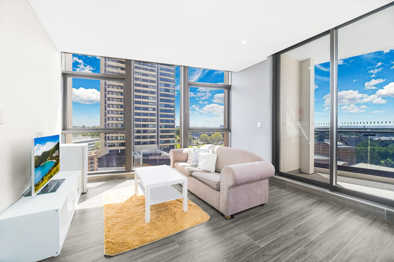 2 bedrooms Apartment / Unit / Flat in 1001/330 Church St PARRAMATTA NSW, 2150